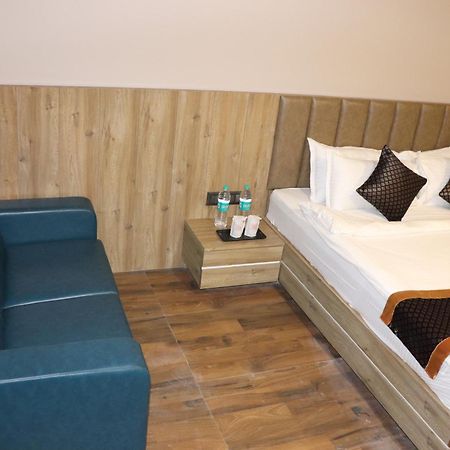 Shivanta Hotel& Resorts Jhunjhunu Экстерьер фото