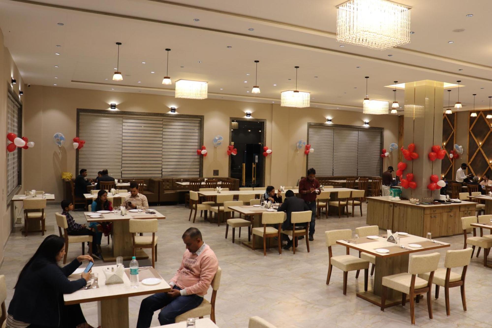 Shivanta Hotel& Resorts Jhunjhunu Экстерьер фото
